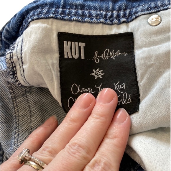 Kut from the Kloth, pocket flaps, 2 - Picture 7 of 10